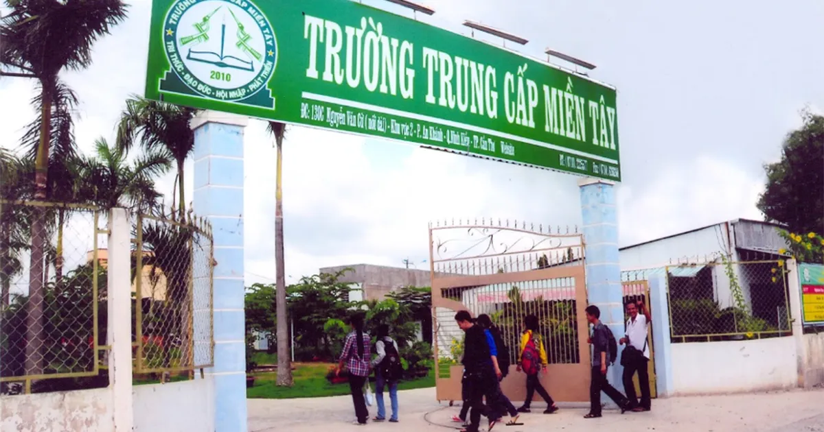 Trường Trung cấp Miền Tây Cần Thơ