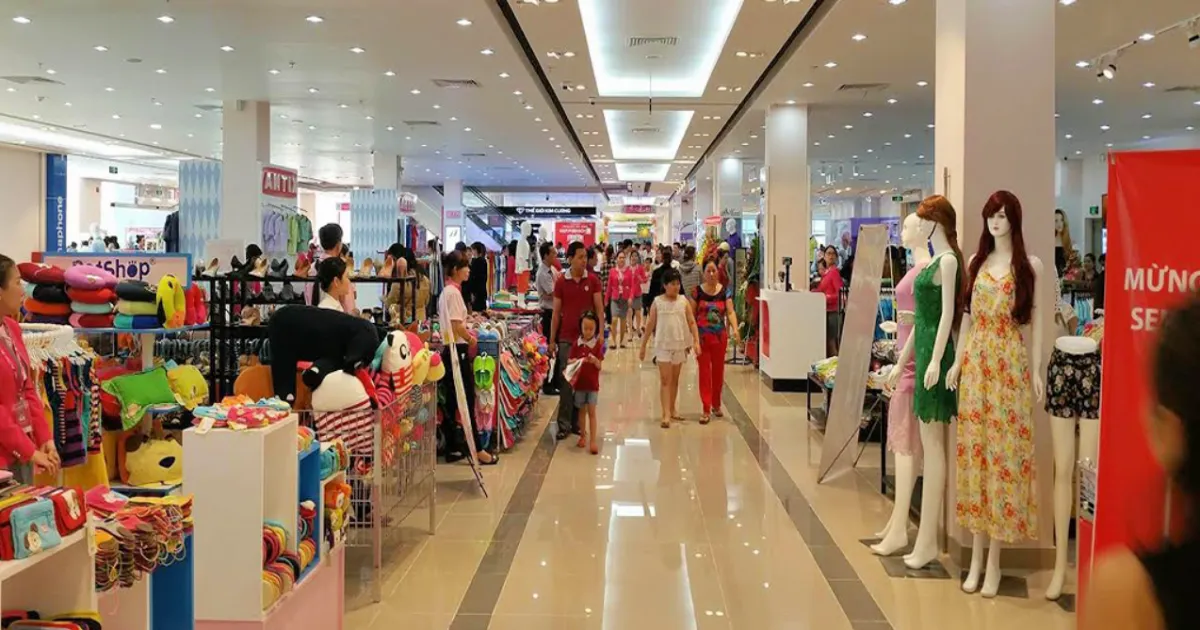 Khu vực mua sắm tại Sense City Cần Thơ 