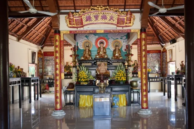 Chính điện chùa
