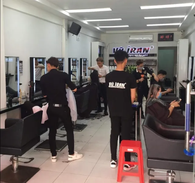 Salon Vũ Iran