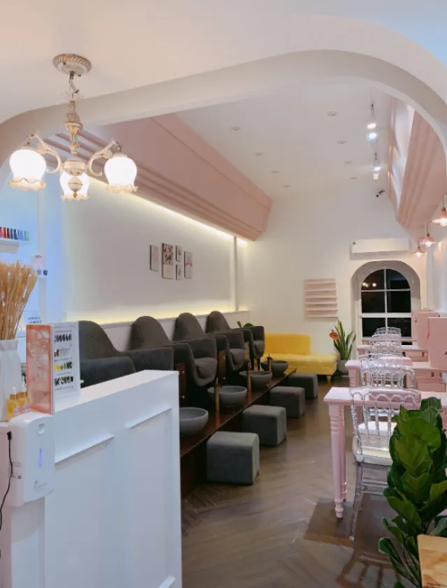 IU NAILS Lounge Cần Thơ